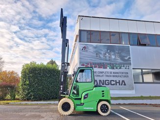 Четырехопорные погрузчики Hangcha X70i