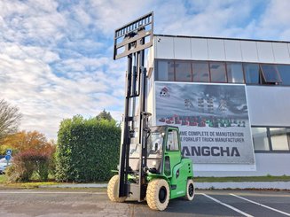 Четырехопорные погрузчики Hangcha X70i