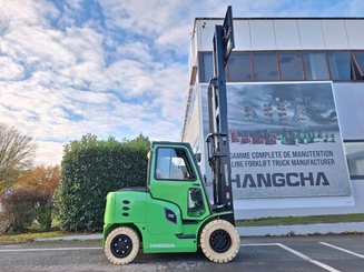 Четырехопорные погрузчики Hangcha X70i