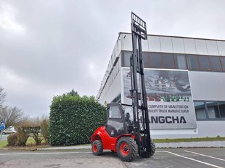 Внедорожный погрузчик Hangcha TT30-2