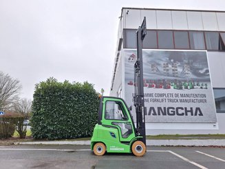 Четырехопорные погрузчики Hangcha AE20Ci
