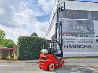 Четырехопорные погрузчики Hangcha XF25G-2