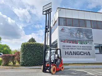 Четырехопорные погрузчики Hangcha XF25G-2