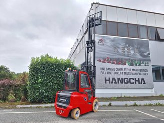 Четырехопорные погрузчики Hangcha AE35