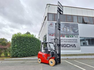 Четырехопорные погрузчики Hangcha AE25