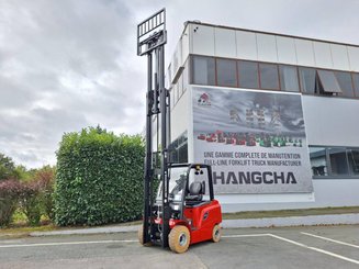 Четырехопорные погрузчики Hangcha AE25