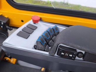 Четырехопорные погрузчики Hangcha XE35i (CPD35-XEY2-SI)