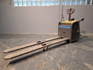 Трехсекционная Caterpillar NPV20N2