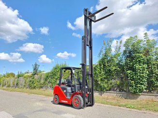 Четырехопорные погрузчики Hangcha XF25G
