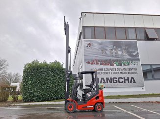 Четырехопорные погрузчики Hangcha XF18G-2