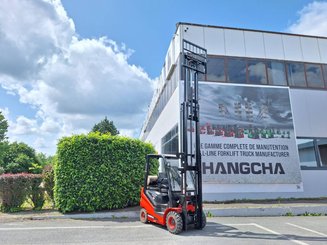 Четырехопорные погрузчики Hangcha XF18G-2
