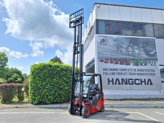 Четырехопорные погрузчики Hangcha XF18G-2