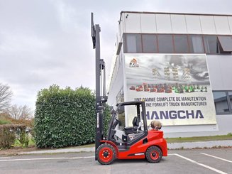 Четырехопорные погрузчики Hangcha XF35G-2