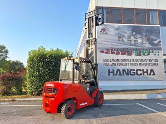 Четырехопорные погрузчики Hangcha XF50D