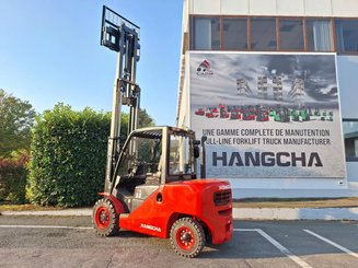 Четырехопорные погрузчики Hangcha XF50D