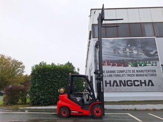 Четырехопорные погрузчики Hangcha XF25G-2