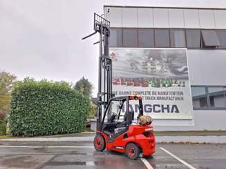 Четырехопорные погрузчики Hangcha XF25G-2