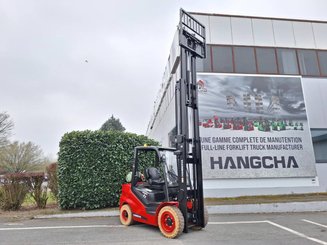 Четырехопорные погрузчики Hangcha XF35G-2