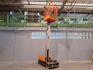 Строительный подъёмник с вертикальной мачтой JLG 10MSP