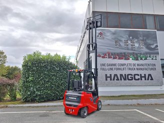 Четырехопорные погрузчики Hangcha AE18