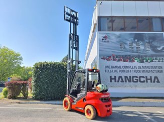 Четырехопорные погрузчики Hangcha XF35G-2