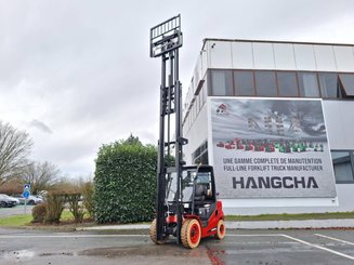 Четырехопорные погрузчики Hangcha XF35G-2