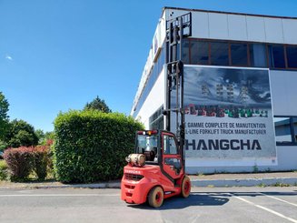 Четырехопорные погрузчики Hangcha XF35G-2