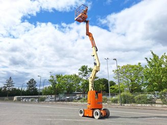 Коленчатые подъемники JLG E300AJP