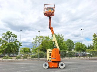 Коленчатые подъемники JLG E300AJP