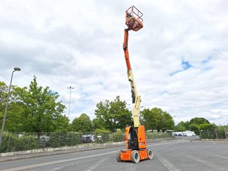 Коленчатые подъемники JLG E300AJP