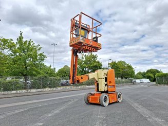 Коленчатые подъемники JLG E300AJP