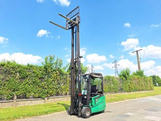 Трехопорные погрузчики Hangcha A3W20