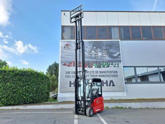Трехопорные погрузчики Hangcha A3W20