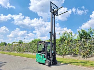 Трехопорные погрузчики Hangcha A3W20