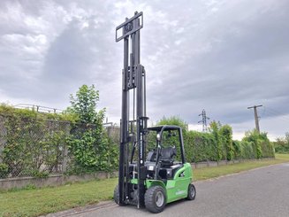 Четырехопорные погрузчики Hangcha XC35i