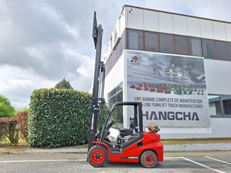 Четырехопорные погрузчики Hangcha XF35G-2