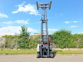 Четырехходовый вилочный погрузчик AMLIFT AGILIFT 25-12-49