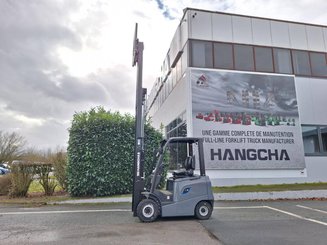 Четырехопорные погрузчики Hangcha AE15