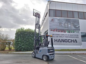 Четырехопорные погрузчики Hangcha AE15