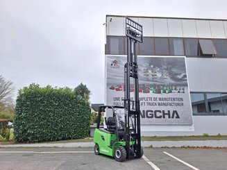 Четырехопорные погрузчики Hangcha AE20Ci