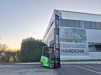 Четырехопорные погрузчики Hangcha AE20Ci