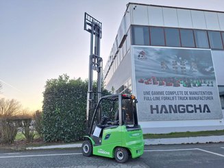 Четырехопорные погрузчики Hangcha AE20Ci