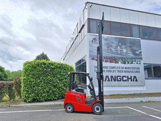 Четырехопорные погрузчики Hangcha AE20C