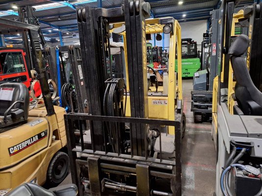 Четырехопорные погрузчики Hyster H3.0FT - 1