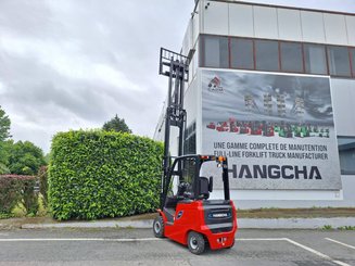 Четырехопорные погрузчики Hangcha AE20C