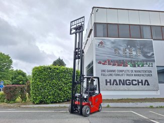 Четырехопорные погрузчики Hangcha AE20C