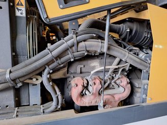 Четырех-ходовые рич-траки Combilift C8000-15