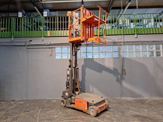 Строительный подъёмник с вертикальной мачтой JLG TOUCAN DUO