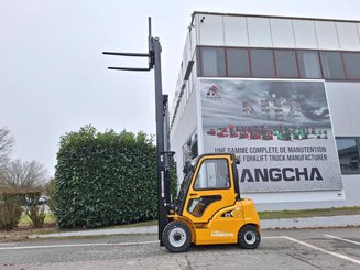 Четырехопорные погрузчики Hangcha XE25i (CPD25-XEY2-SI)