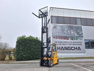 Четырехопорные погрузчики Hangcha XE25i (CPD25-XEY2-SI)